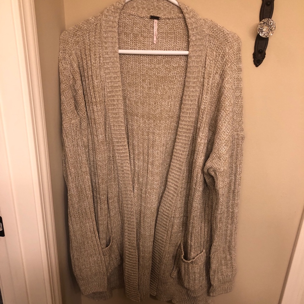 Size XL cable-knit cardigan